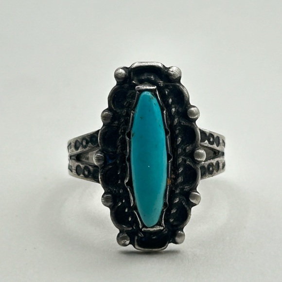 Native American Turquoise Ring, Sterling Silver - Size 5 - Picture 1 of 7